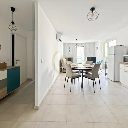 Apartment Elegant T2 Terrasse & Parking Centre Calvi (Corsica)