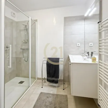 Elegant T2 Terrasse & Parking Centre Calvi (Corsica)
